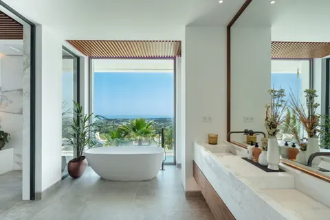 Modern Villa Indoor & outdoor pool sauna & Jacuzzi, 6 bedrooms in Benahavis La Quinta - Marbella ads for sale For Super Rich