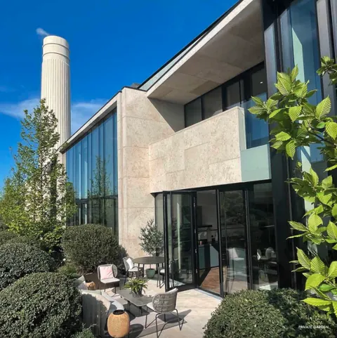 Luxury Penthouse Panoramic View 360-degree, 3 bedrooms in London Classified ads for sale For Super Rich Luxury Penthouse Panoramic View 360-degree, 3 bedrooms in London Classified ads for sale For Super Rich