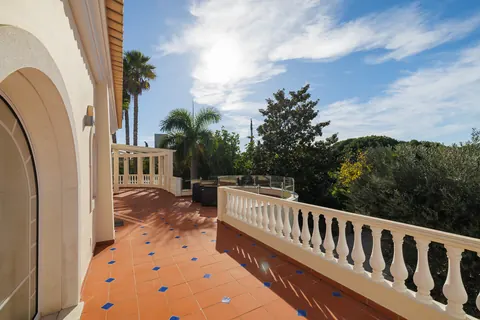 Architectural Villa Panoramic View Golf View, 4 bedrooms in Vale do Lobo value for sale For Super Rich