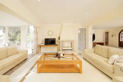 Architectural Villa Panoramic View Golf View, 4 bedrooms in Vale do Lobo deal for sale For Super Rich