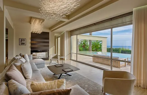 Luxury Villa Sea View 2 swimming pools, tennis court, 11 bedrooms in Eze available for sale For Super Rich