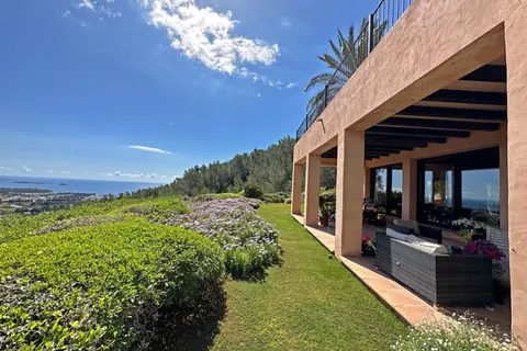 Mediterranean Colonial Villa Panoramic views of the sea & mountain chlorine pool and pond, 7 bedrooms in Santa Eulalia - Ibiza buy for sale For Super Rich