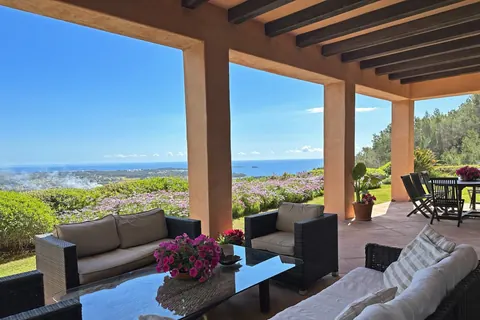 Mediterranean Colonial Villa Panoramic views of the sea & mountain chlorine pool and pond, 7 bedrooms in Santa Eulalia - Ibiza search for sale For Super Rich