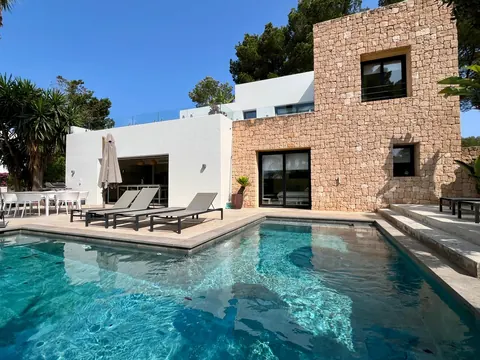 Luxury Villa Beach Front Panoramic View, 9 bedrooms in santa eulalia del rio - ibiza Used for sale For Super Rich