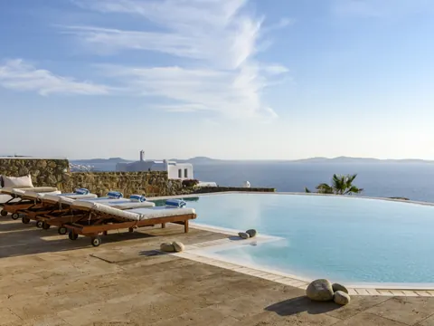 Mykonian style Villa Panoramic View, 800 meters from the Port, 10 bedrooms in Mykonos ultra luxury for sale For Super Rich