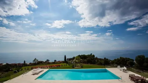 Luxury Villa Seafront, breathtaking sea view Infinity pool, 7 bedrooms in Sanremo buy for sale For Super Rich Luxury Villa Seafront, breathtaking sea view Infinity pool, 7 bedrooms in Sanremo buy for sale For Super Rich