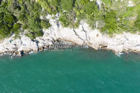 Design Villa Beach Front with a private beach, 7 bedrooms in Duino - Aurisina best for sale For Super Rich Design Villa Beach Front with a private beach, 7 bedrooms in Duino - Aurisina best for sale For Super Rich