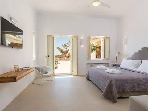 Luxury Villa Sea View swimming pool, jacuzzi, 8 bedrooms in Mykonos best for sale For Super Rich