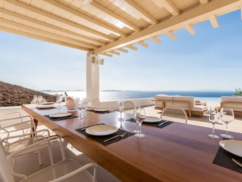 Luxury Villa Sea View swimming pool, jacuzzi, 8 bedrooms in Mykonos available for sale For Super Rich