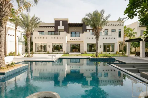 Luxury House Golf View private home elevator, 7 bedrooms in Emirates Hills - Dubai