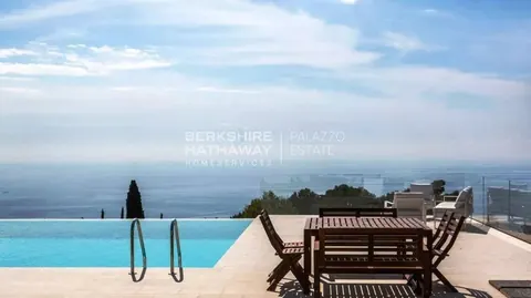 Luxury Villa Seafront, breathtaking sea view Infinity pool, 7 bedrooms in Sanremo ILI1599 for sale For Super Rich Luxury Villa Seafront, breathtaking sea view Infinity pool, 7 bedrooms in Sanremo ILI1599 for sale For Super Rich