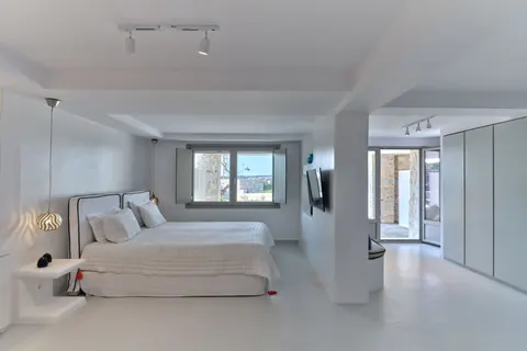 Elegant Villa Beach Front Panoramic sea view of Aegean, 5 bedrooms in Paros deal rental For Super Rich