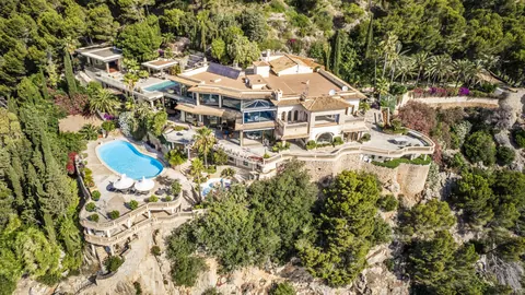 Luxury Villa Panoramic View of the entire bay of Pollensa and mountains, 7 bedrooms in Puerto Pollensa Pol1006 for sale For Super Rich