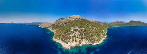 Luxury Villa Panoramic View of the entire bay of Pollensa and mountains, 7 bedrooms in Puerto Pollensa