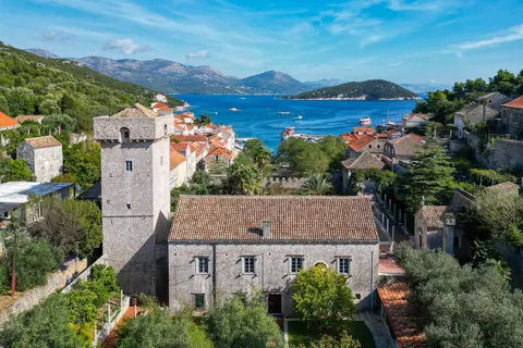 Luxury Castle on the Island of Šipan, panoramic sea view, 5 bedrooms in Dubrovnik