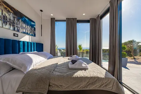 Luxury Villa Panoramic View Sea View, 12 bedrooms in Otok Pag Novalja Classified ads for sale For Super Rich