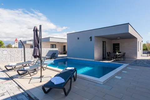 Modern Villa Sea View swimming pool, 3 bedrooms in Zadar Vir best for sale For Super Rich