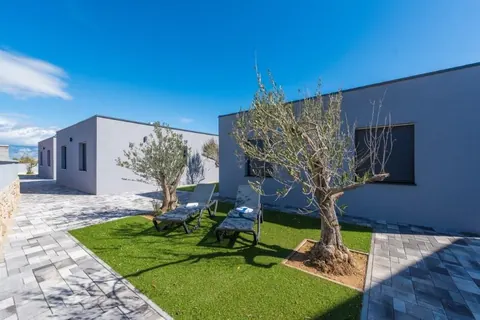 Modern Villa Sea View swimming pool, 3 bedrooms in Zadar Vir