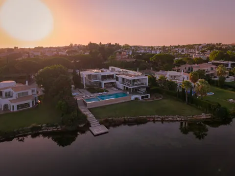 Luxury Villa Sea View Golf View, 8 bedrooms in Quinta do Lago exclusive for sale For Super Rich Luxury Villa Sea View Golf View, 8 bedrooms in Quinta do Lago exclusive for sale For Super Rich