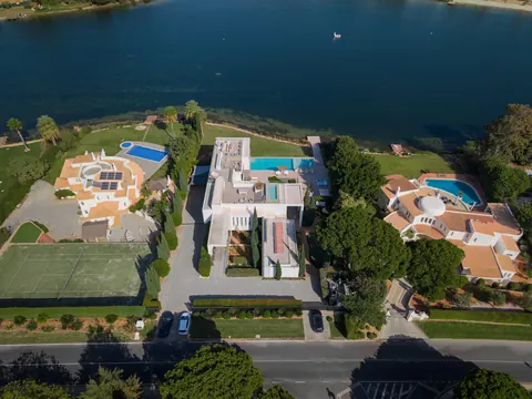 Luxury Villa Sea View Golf View, 8 bedrooms in Quinta do Lago ads for sale For Super Rich Luxury Villa Sea View Golf View, 8 bedrooms in Quinta do Lago ads for sale For Super Rich