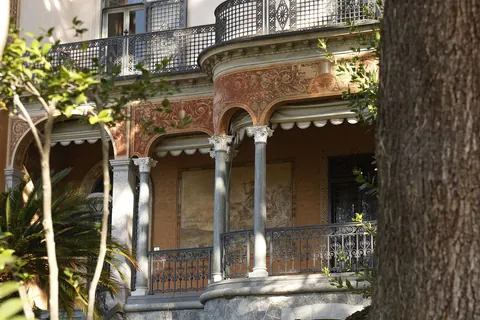 High-end Villa Lake View, 10 bedrooms in Lake Como available for sale For Super Rich