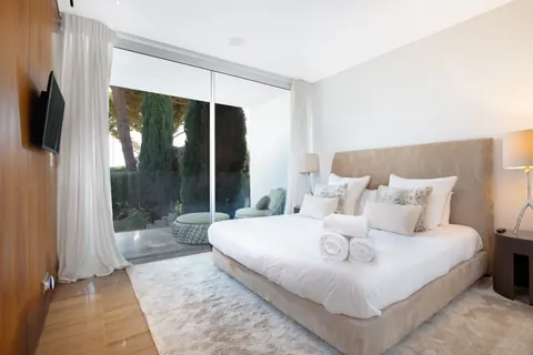 Luxury Villa Sea View Golf View, 8 bedrooms in Quinta do Lago Classified ads for sale For Super Rich Luxury Villa Sea View Golf View, 8 bedrooms in Quinta do Lago Classified ads for sale For Super Rich
