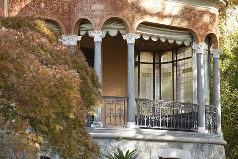 High-end Villa Lake View, 10 bedrooms in Lake Como search for sale For Super Rich