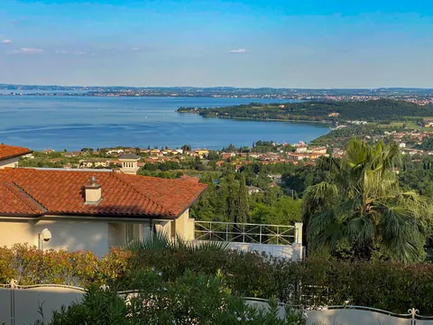 Modern Penthouse Panoramic View Residence Aquarama, 2 bedrooms in Padenghe sul Garda - Lake Garda deal for sale For Super Rich