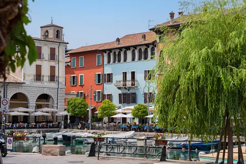 High-end Penthouse Panoramic View overlooking the marina, 3 bedrooms in Lake Garda Construction plan for sale For Super Rich