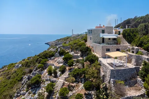 High-end Villa Sea front magnificent landscape, 5 bedrooms in Gagliano del Capo - Apulia Used for sale For Super Rich