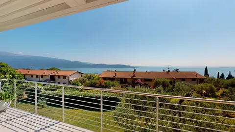 Modern Villa Breathtaking view of the lake Swimming pool, 4 bedrooms in Toscolano Maderno - Lake Garda best for sale For Super Rich
