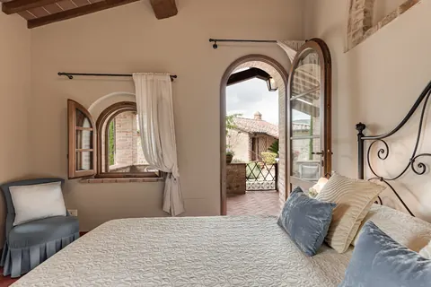 Country Ranch/Farm nestled in the hills swimming pool, 20 bedrooms in Casole D'elsa - Tuscasny value for sale For Super Rich