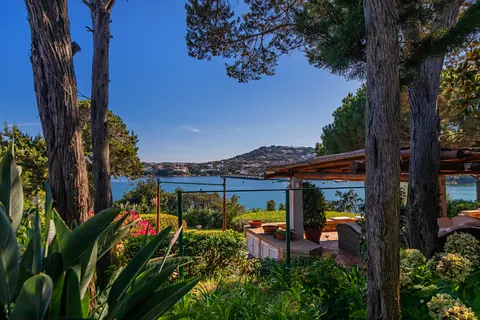 Premium Villa Private Beach Private Dock, 5 bedrooms in Arzachena - Sardinia PC6804 for sale For Super Rich Premium Villa Private Beach Private Dock, 5 bedrooms in Arzachena - Sardinia PC6804 for sale For Super Rich