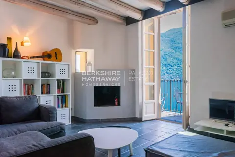 Century 17th House Panoramic view, swimming pool and pier, 16 bedrooms in Brienno - Lake Como top for sale For Super Rich