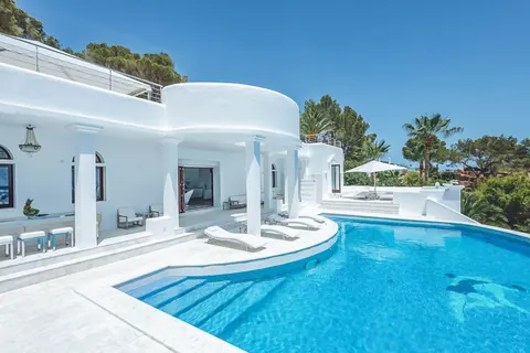Modern Minimalist Villa Sea View most exclusive Bay on the island, 5 bedrooms in San José - Ibiza Used for sale For Super Rich