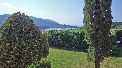 Elegant Villa Panoramic View Gulf of Poets view, 5 bedrooms in Lerici image for sale For Super Rich