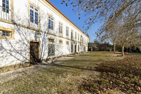 Century Ranch/Farm Panoramic View 16th century, 10 bedrooms in Casais e Alviobeira - Tomar ads for sale For Super Rich