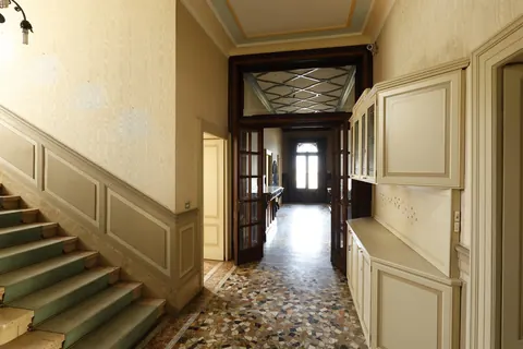 High-end Villa Lake View, 10 bedrooms in Lake Como luxury for sale For Super Rich