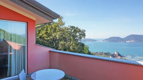 Luxury Villa Panoramic View Sea View, 6 bedrooms in Lerici exclusive for sale For Super Rich