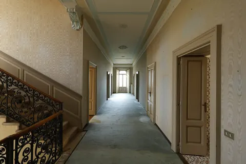 High-end Villa Lake View, 10 bedrooms in Lake Como exclusive for sale For Super Rich