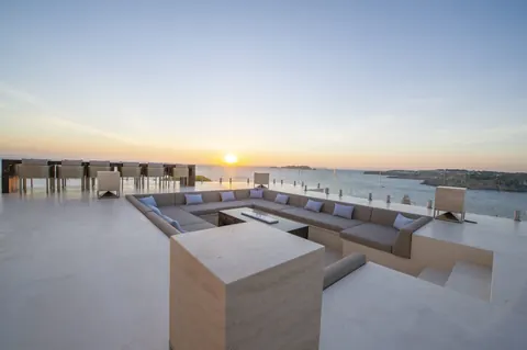 Architectural Villa first line descent to the sea, 6 bedrooms in Cala Tarida - Ibiza