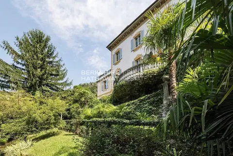 Elegant Villa Panoramic lake view, 9 bedrooms in Blevio - Como