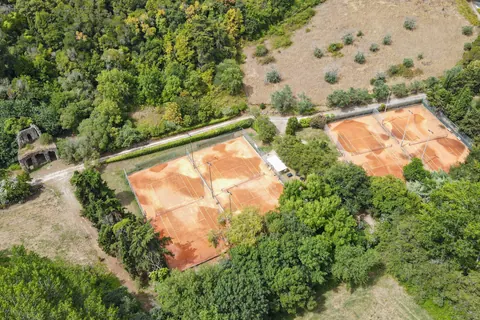 Medieval Ranch/Farm 16th century. Medieval Palace, 10 bedrooms in Belas LBN220088 for sale For Super Rich