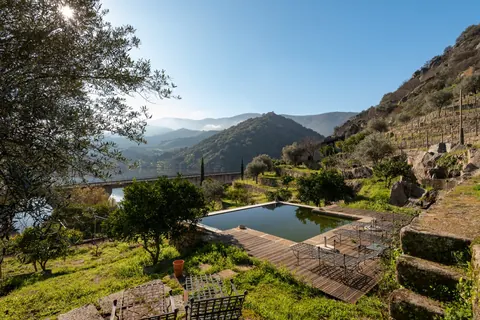 Country Ranch/Farm Mountain View vineyards, 5 bedrooms in Linhares - Bragança