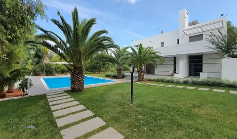 Elegant Villa Private huge Garden large swimming pool, 4 bedrooms in Voula Coming soon for sale For Super Rich