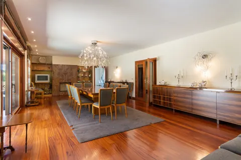 Elegant Villa Panoramic View heated outdoor pool, 5 bedrooms in Porto price for sale For Super Rich