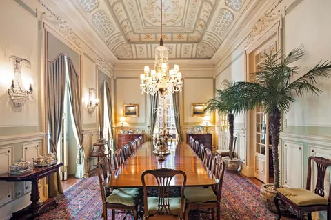 Century Apartment Palácio Mello Historic 1789, 5 bedrooms in Lisbon