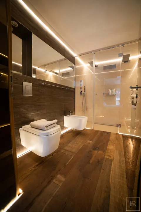 Luxury Apartment Ski montain Views Double balconies, 3 bedrooms in St Moritz property for sale For Super Rich