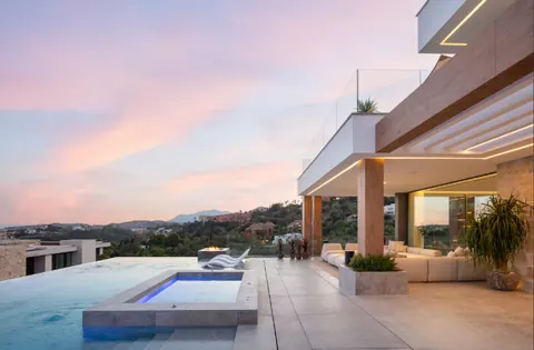 Modern Villa Indoor & outdoor pool sauna & Jacuzzi, 6 bedrooms in Benahavis La Quinta - Marbella