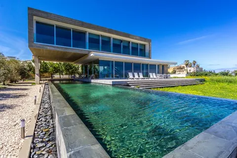 Design Villa Sea View high grounds, 3 bedrooms in Ibragg